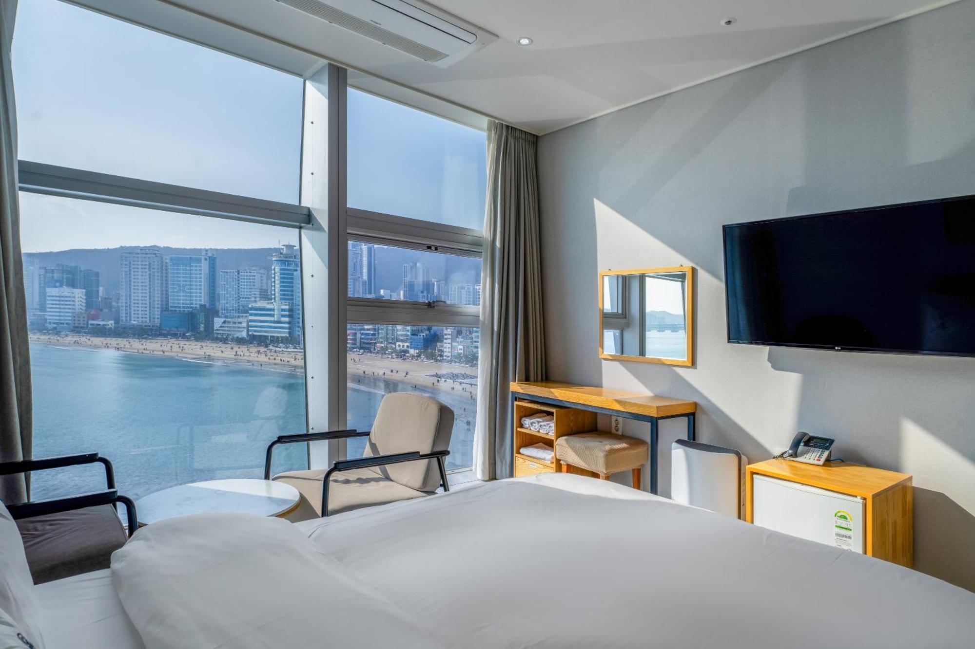 Oceanstay Hotel ปูซาน ภายนอก รูปภาพ